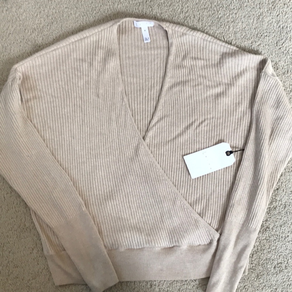 LEITH cream rubbed v neck wrap sweater